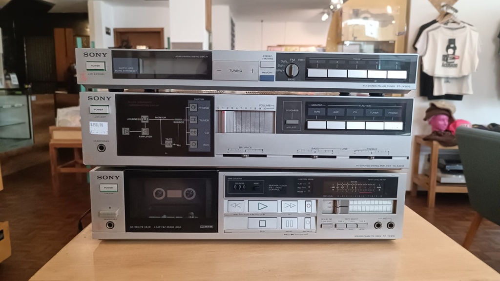 [ProdElect040] Sistema de Sonido Modular Sony (amplificador, radio y deck de cassette)