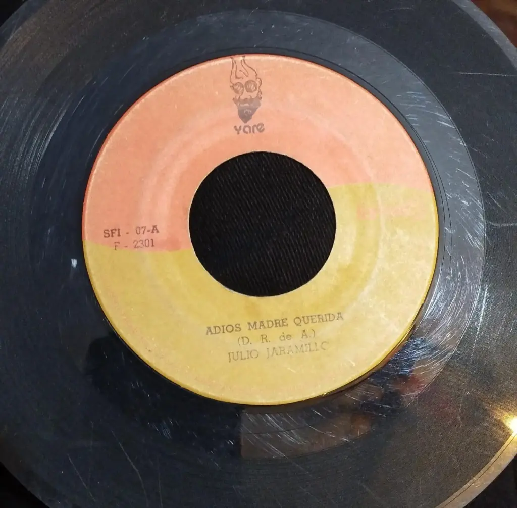 [U7'119] Julio Jaramillo - Adios Madre Querida / El Cigarrillo