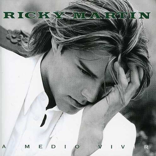 Ricky Martin – A Medio Vivir (Consigna)