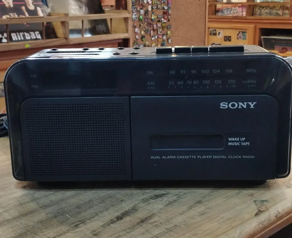 Reproductor de Casetes -Sony Dream Machine (Modelo ICF-C600)