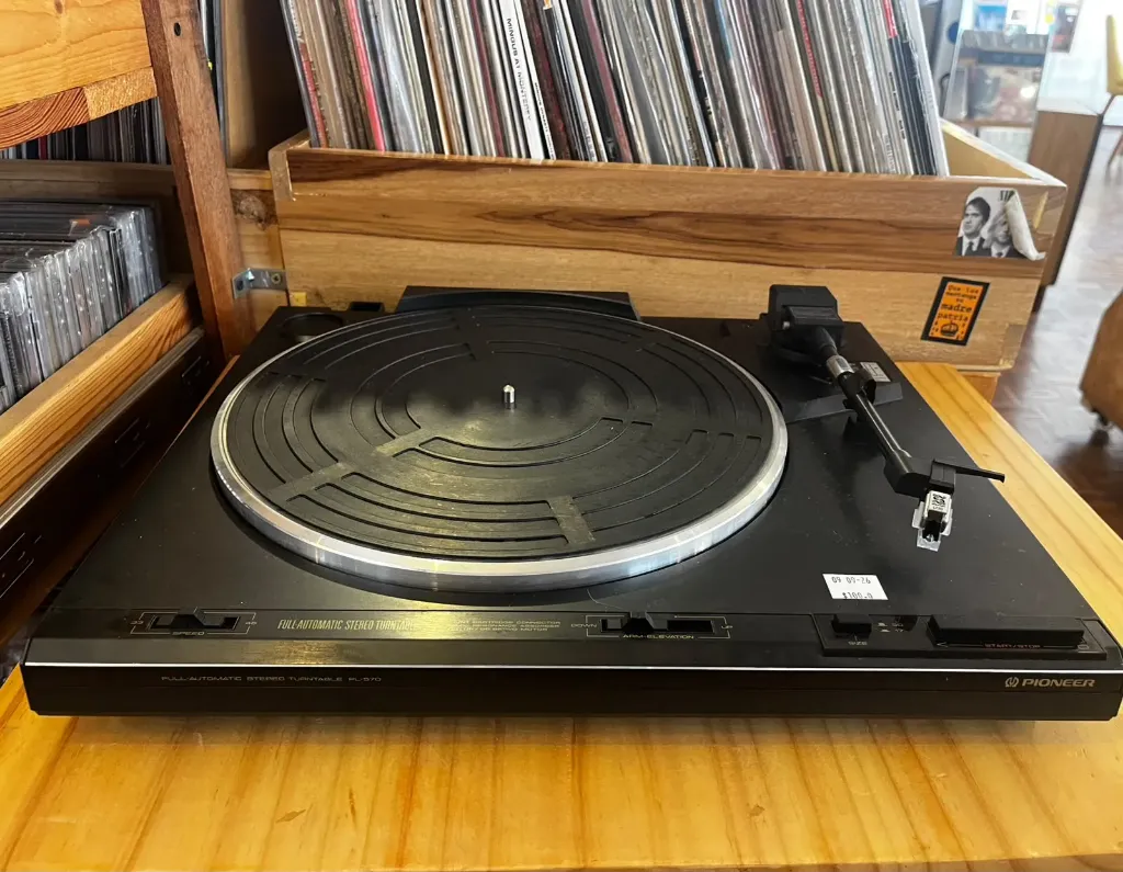 Tocadiscos Pioneer PL-570