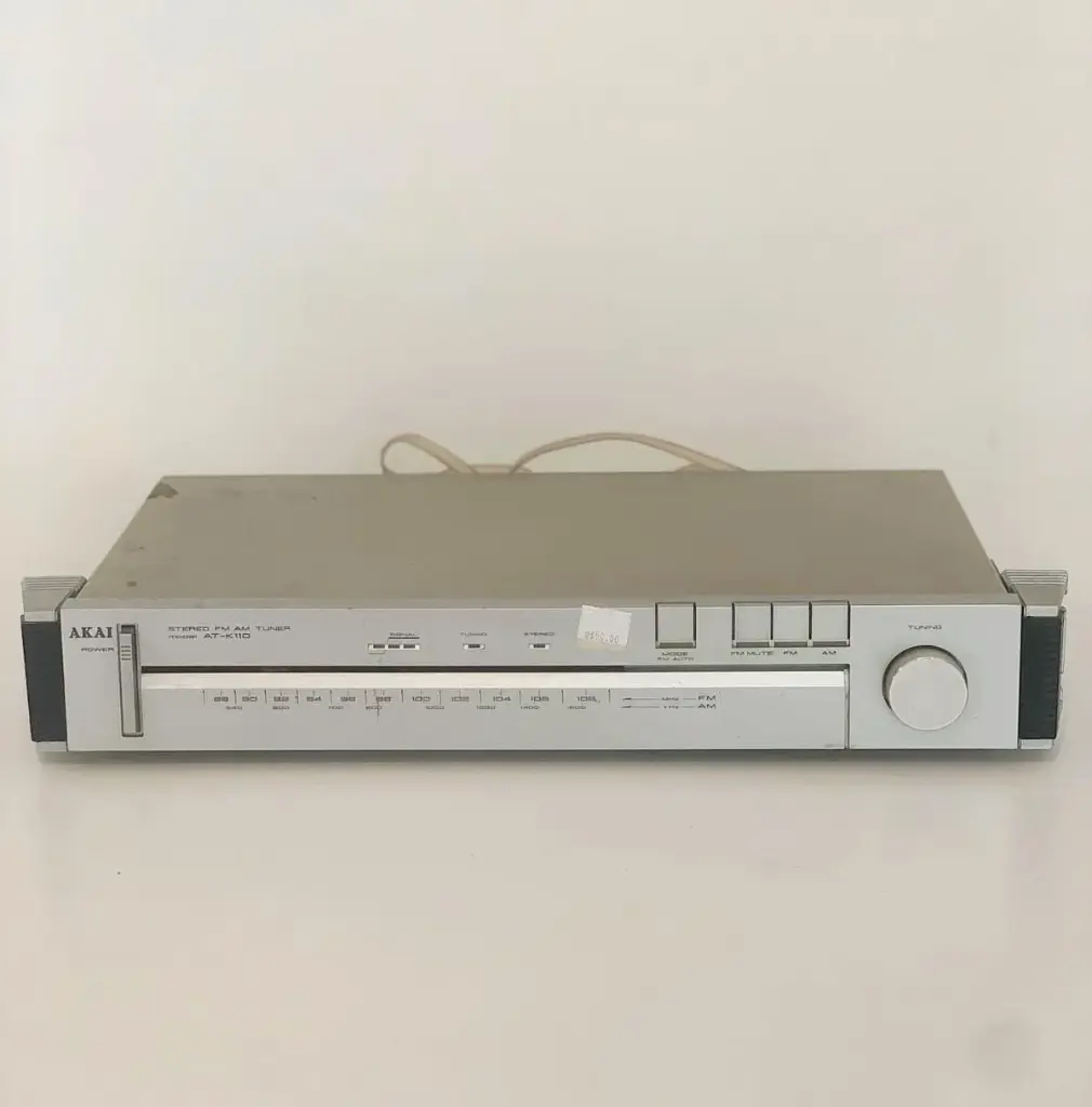 AKAI Stereo FM AM Tuner Model AT-K110